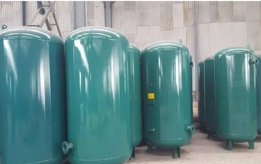 医用空气压缩的储气罐安装的时候的注意事项